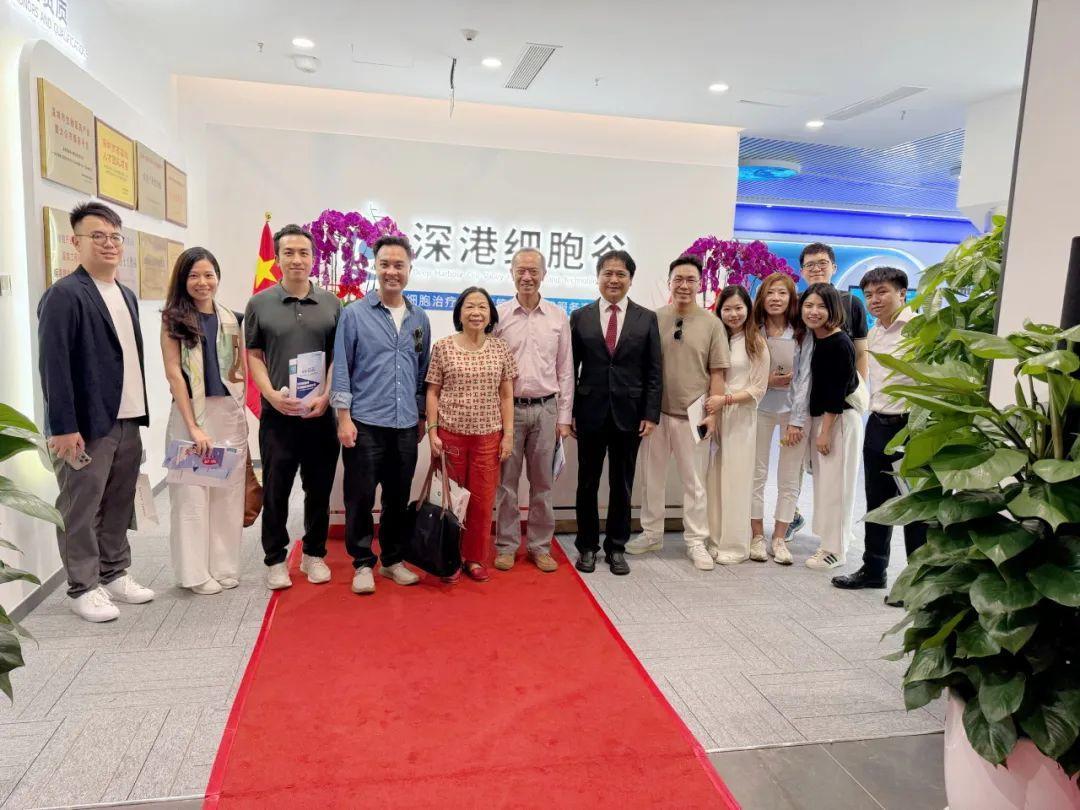 Đoàn Bộ trưởng Ngoại giao Singapore Dương Vinh Văn đến thăm Cửu Khí Hồng Kông